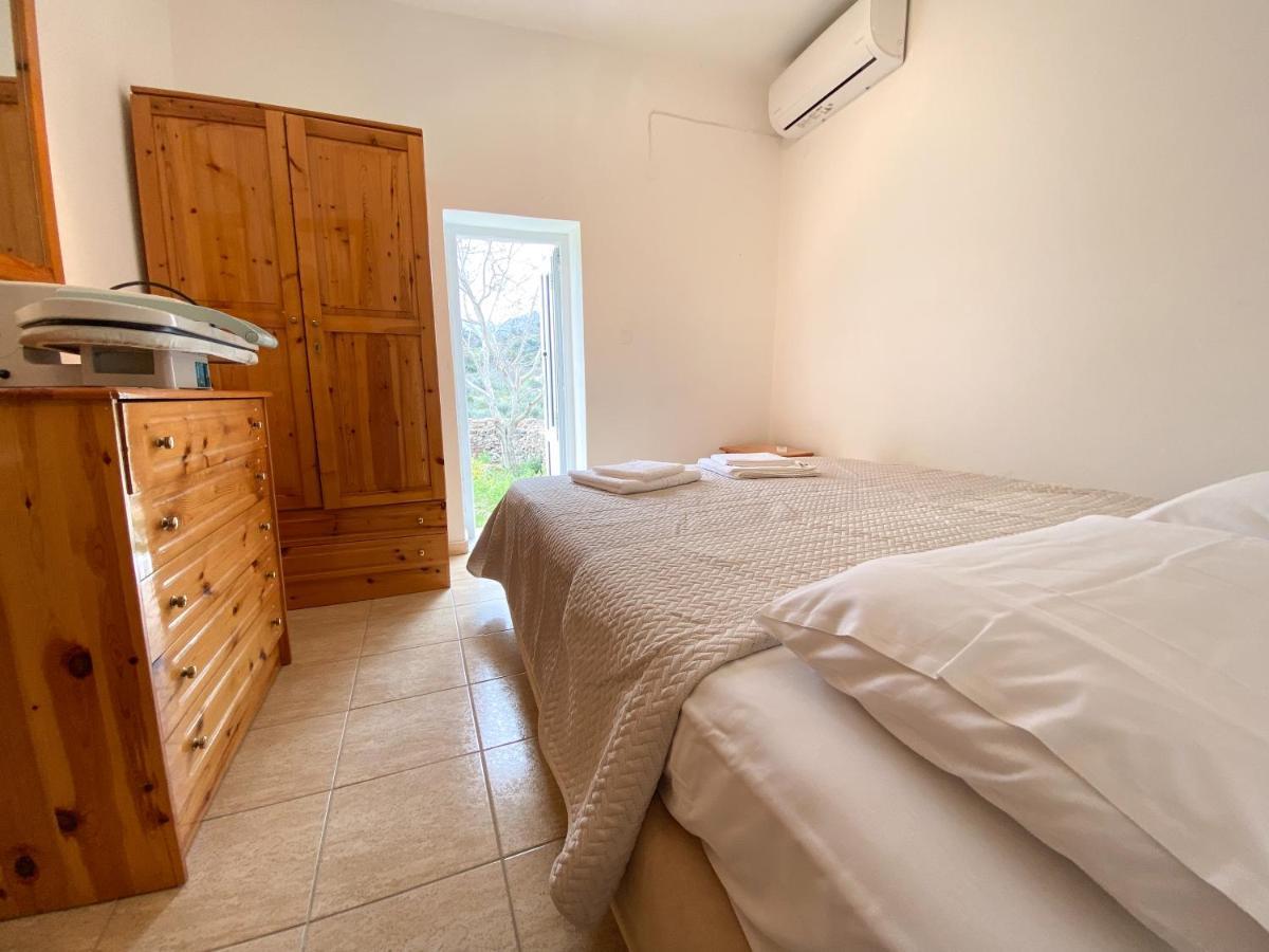Pulchra Campis,Private Pool,Wifi,Parking Apartman Nerokouros Kültér fotó